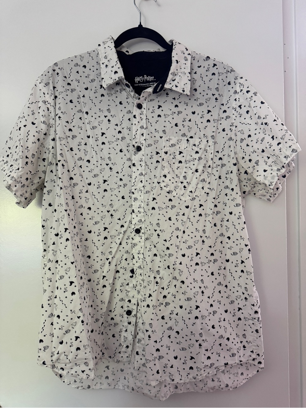 Warner Bros. Harry Potter White Short-Sleeve Button-Up Shirt. Size XL